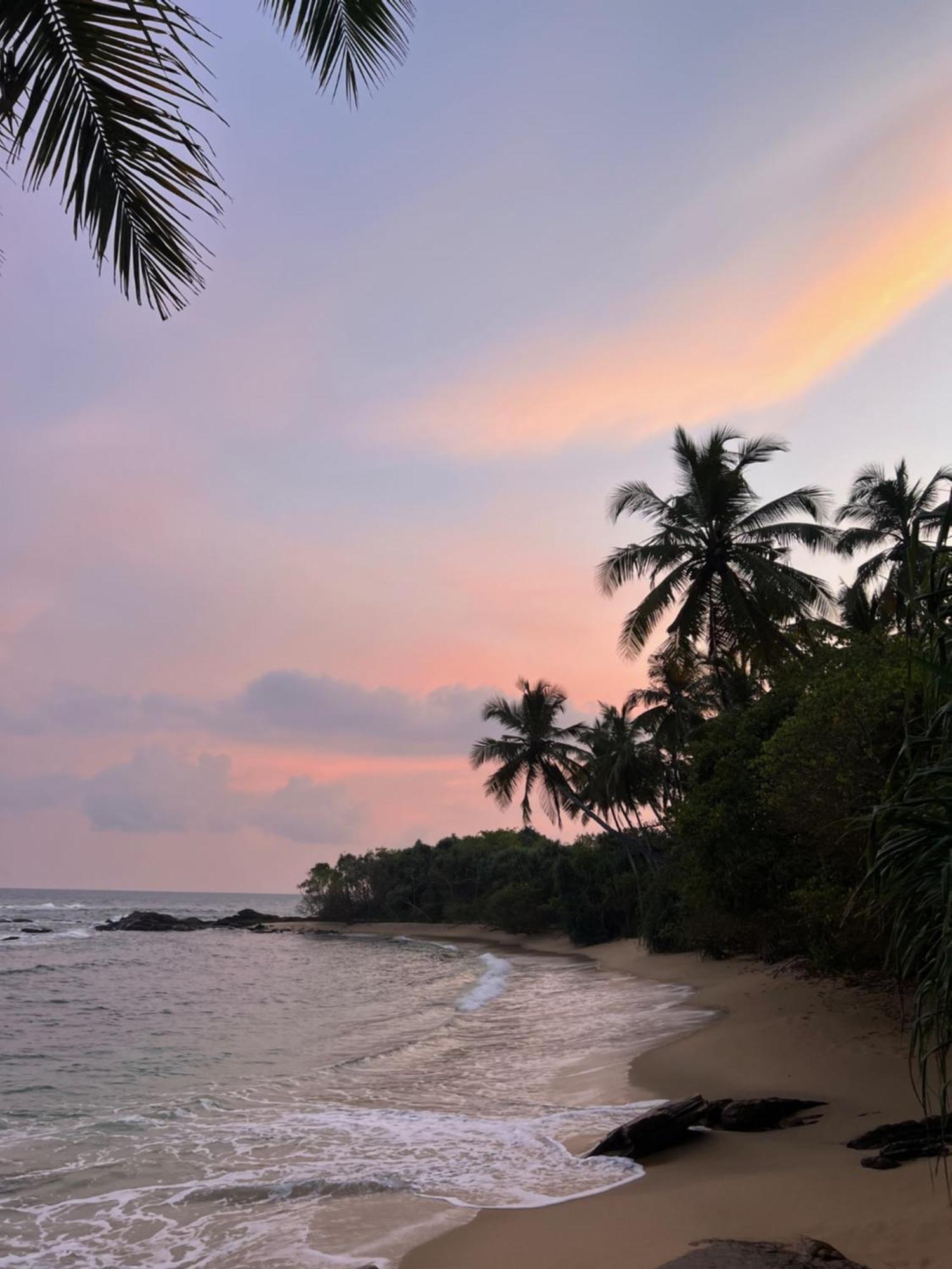 Into The Blue - Yoga Included & Walk To 3 Beaches Tangalle Exteriér fotografie